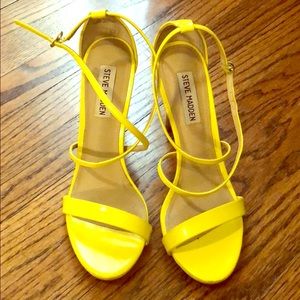 Size 8 Steve Madden Strappy Neon Yellow heels